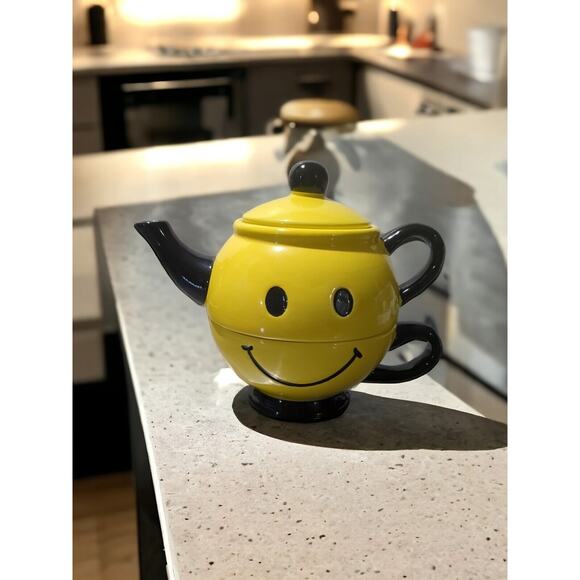 Smiley Face 3 Piece Tea Pot Mug ”Breakfast makes me happy” Cracker Barrel Yellow - Picture 1 of 6